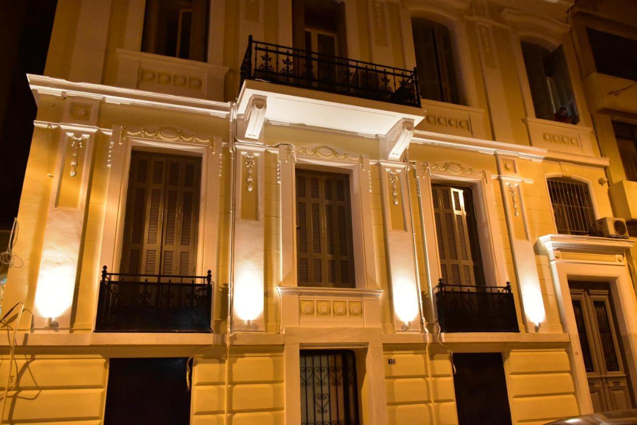Zorbas Hostel *